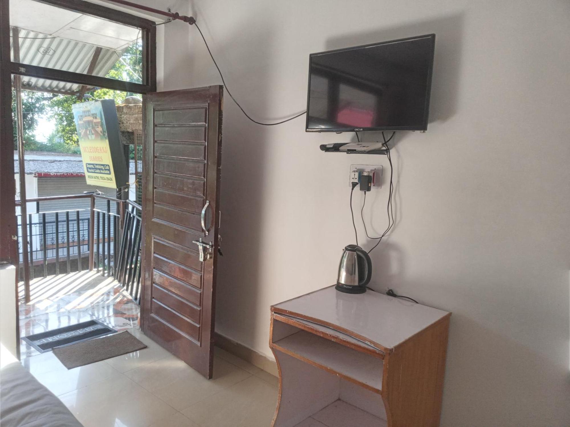 Nirmal Homestay Dharamshala Bilik gambar